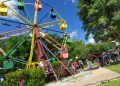 niños-juegan-parque