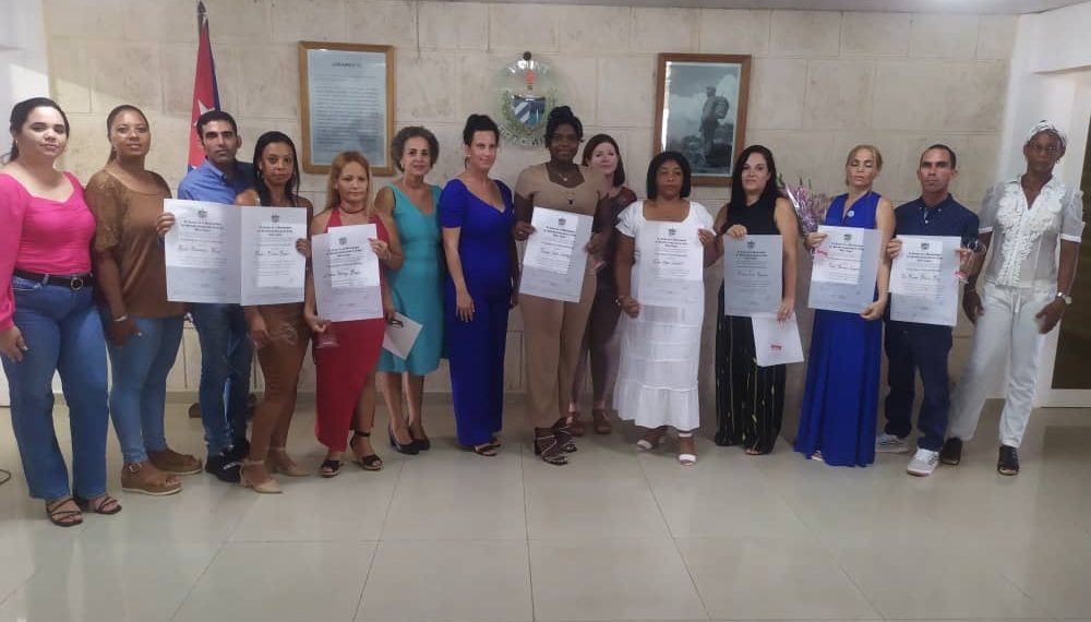 Ocho artemiseños recibieron hoy su diploma de Licenciados en Estudios Sociales Foto Otoniel Márquez Beltrán