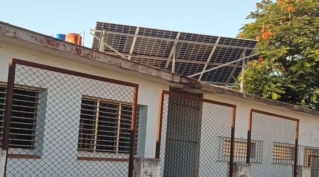 A pesar de sus ventajas, las capacidades de paneles solares instaladas no permiten brindar todos los servicios Foto Daniel Suárez