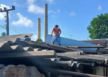 Un total de 20 viviendas fueron afectadas un tornado, en el poblado del Lincoln Foto Dairis Brito