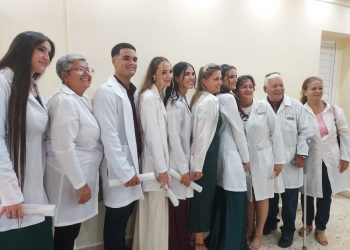 graduación-ciencias-medicas (1)