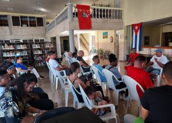Diálogo de generaciones: homenaje al Fidel de todos