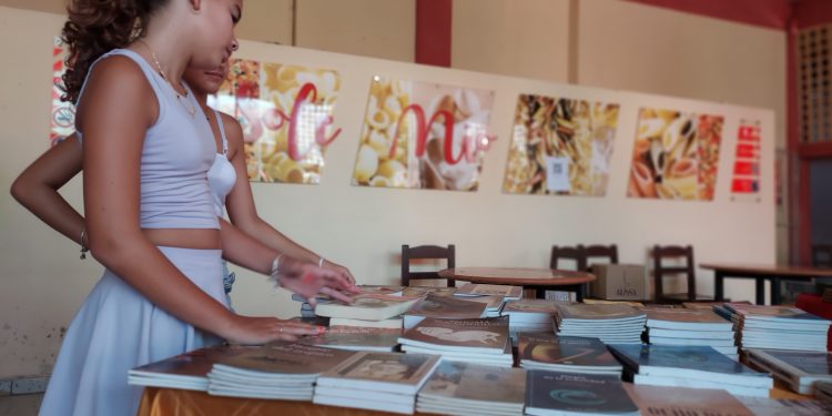 Comenzó la fiesta del libro y el mestizaje