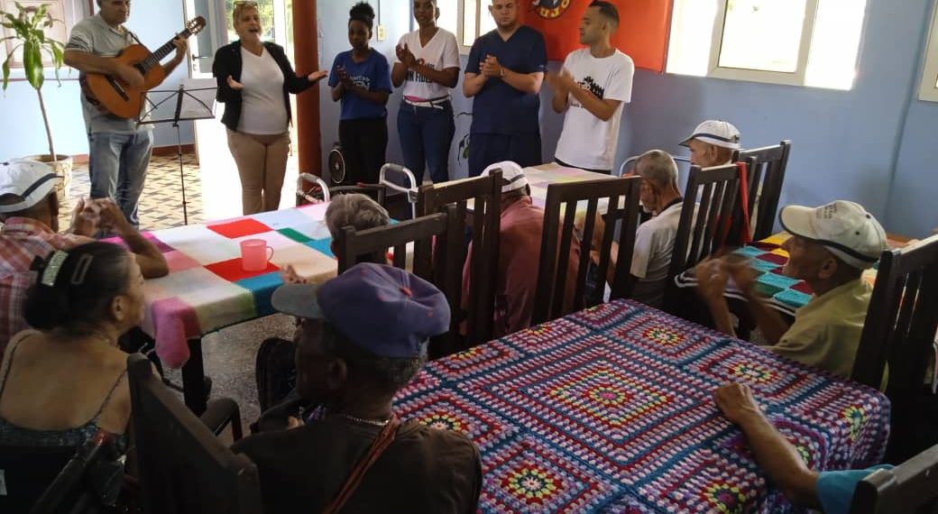 Juventud y experiencia unidas en vísperas del centenario de Fidel