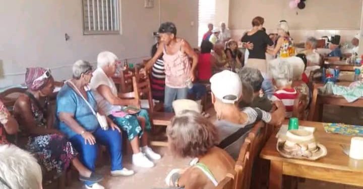 Celebran aniversario 55 de la primera Casa de Abuelos de Cuba