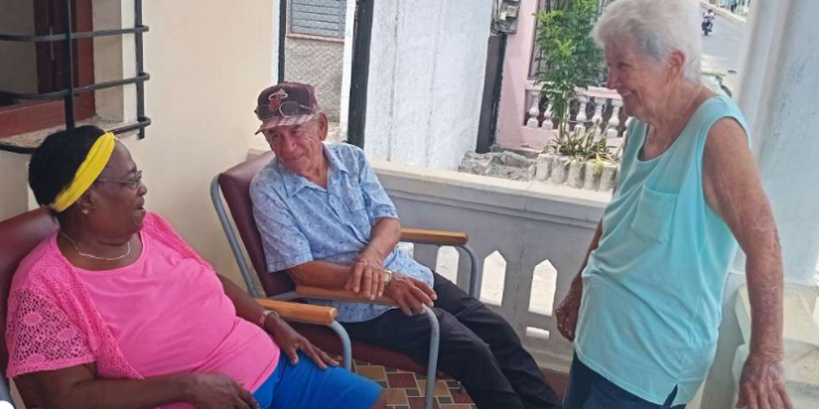 Como en casa, pero de abuelos