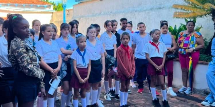 Homenaje desde la infancia a Jilma Madera Valiente