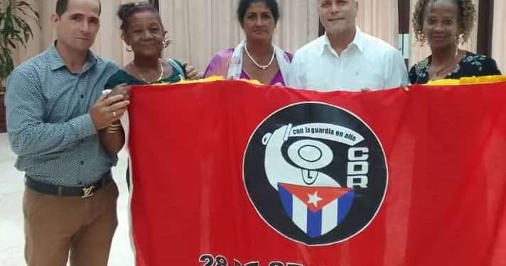 En un abrazo, la mayor distinción para Miladys
