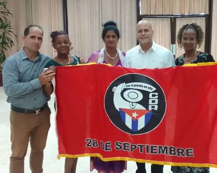 En un abrazo, la mayor distinción para Miladys