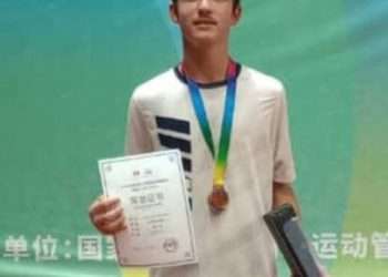 Tenista artemiseño conquista bronce en China