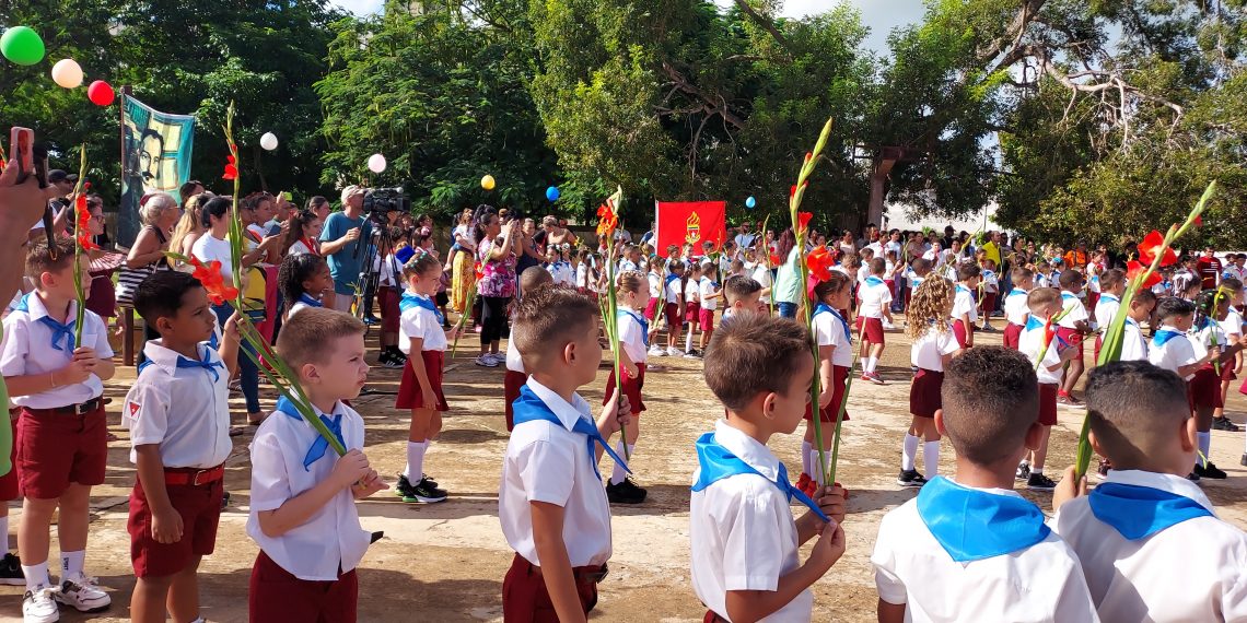 Con el azul de la patria en el pecho